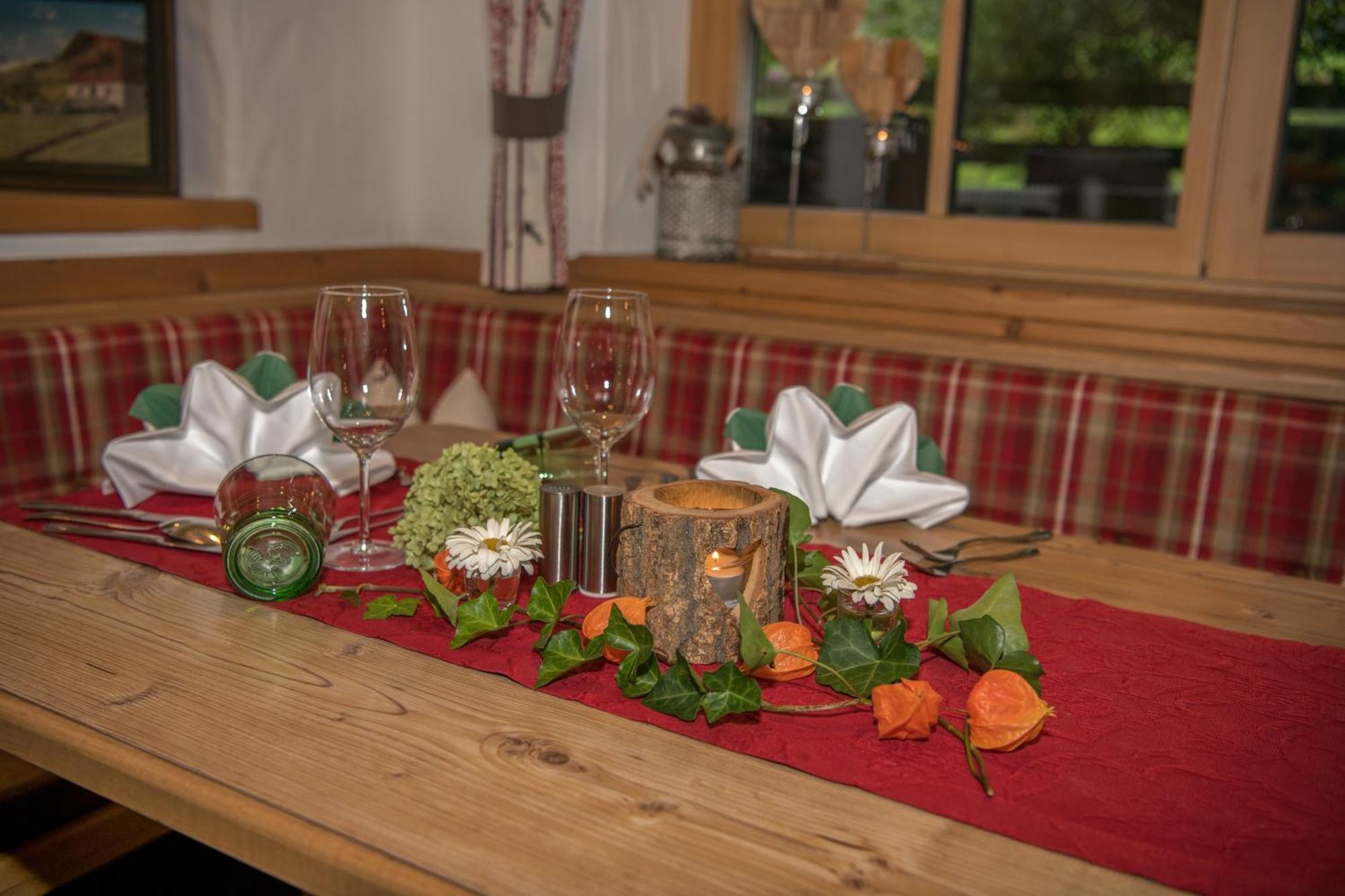 Gourmet-Hotel Gruenwald Leogang Bagian luar foto