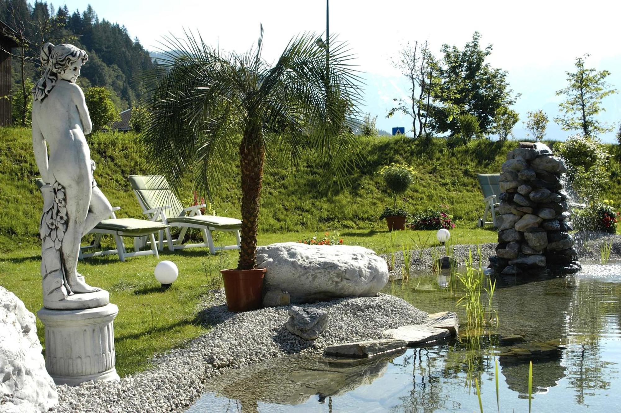 Gourmet-Hotel Gruenwald Leogang Bagian luar foto